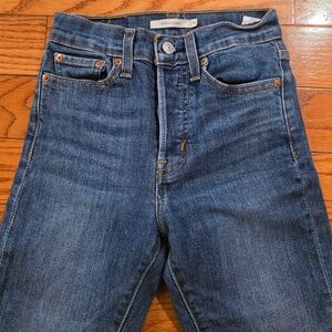 Levi’s Wedgie Skinny Jeans Size 24
